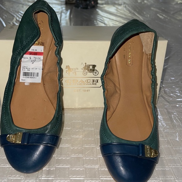 COACH flats - Picture 1 of 6